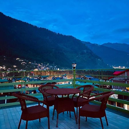 Tata Vista Resort Mall Road Manali - Centrally Heated & Air Cooled Esterno foto