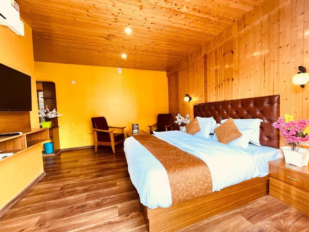 Tata Vista Resort Mall Road Manali - Centrally Heated & Air Cooled Esterno foto